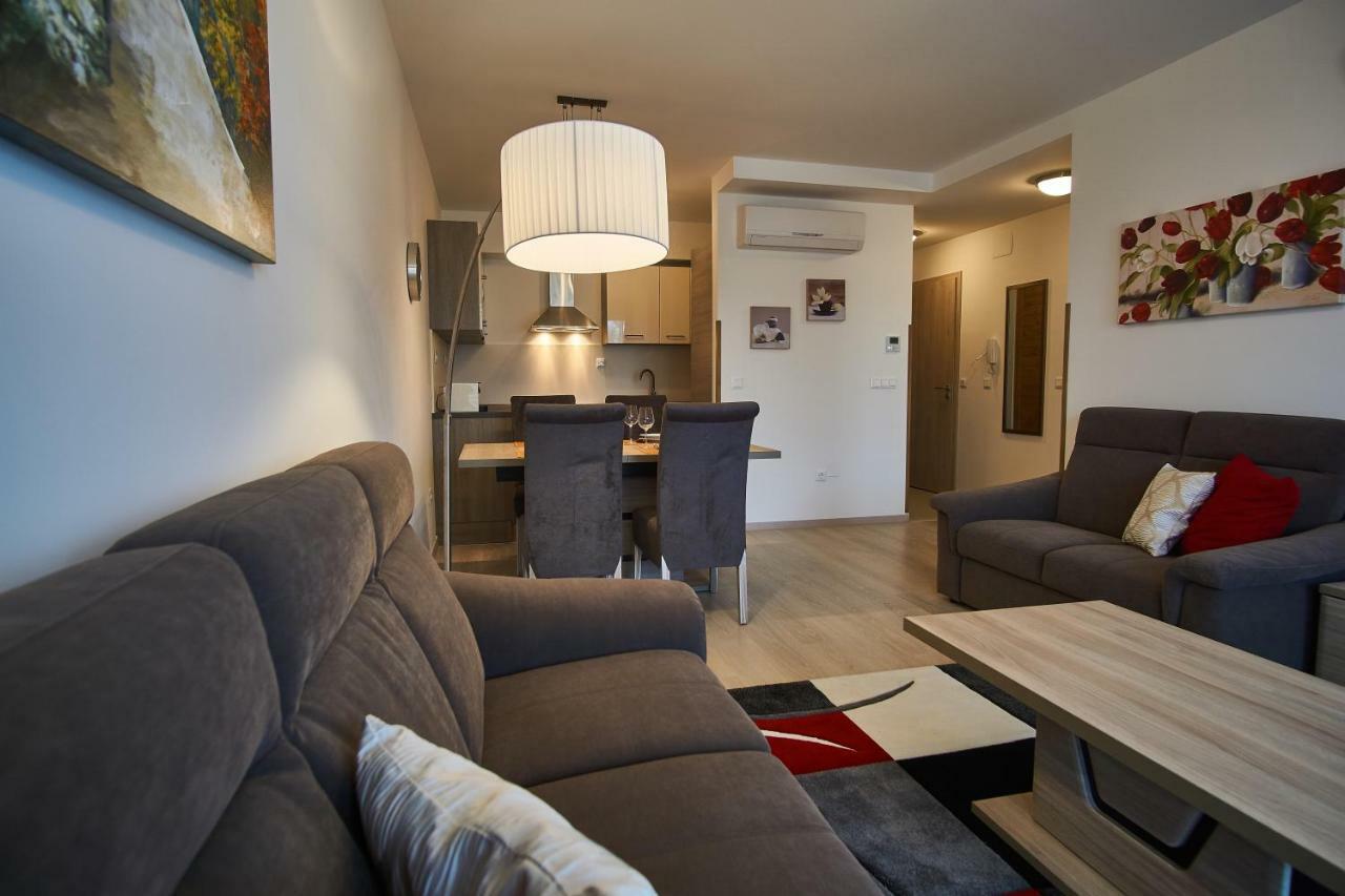 Azur Apartments - Hostaid Siófok Cameră foto