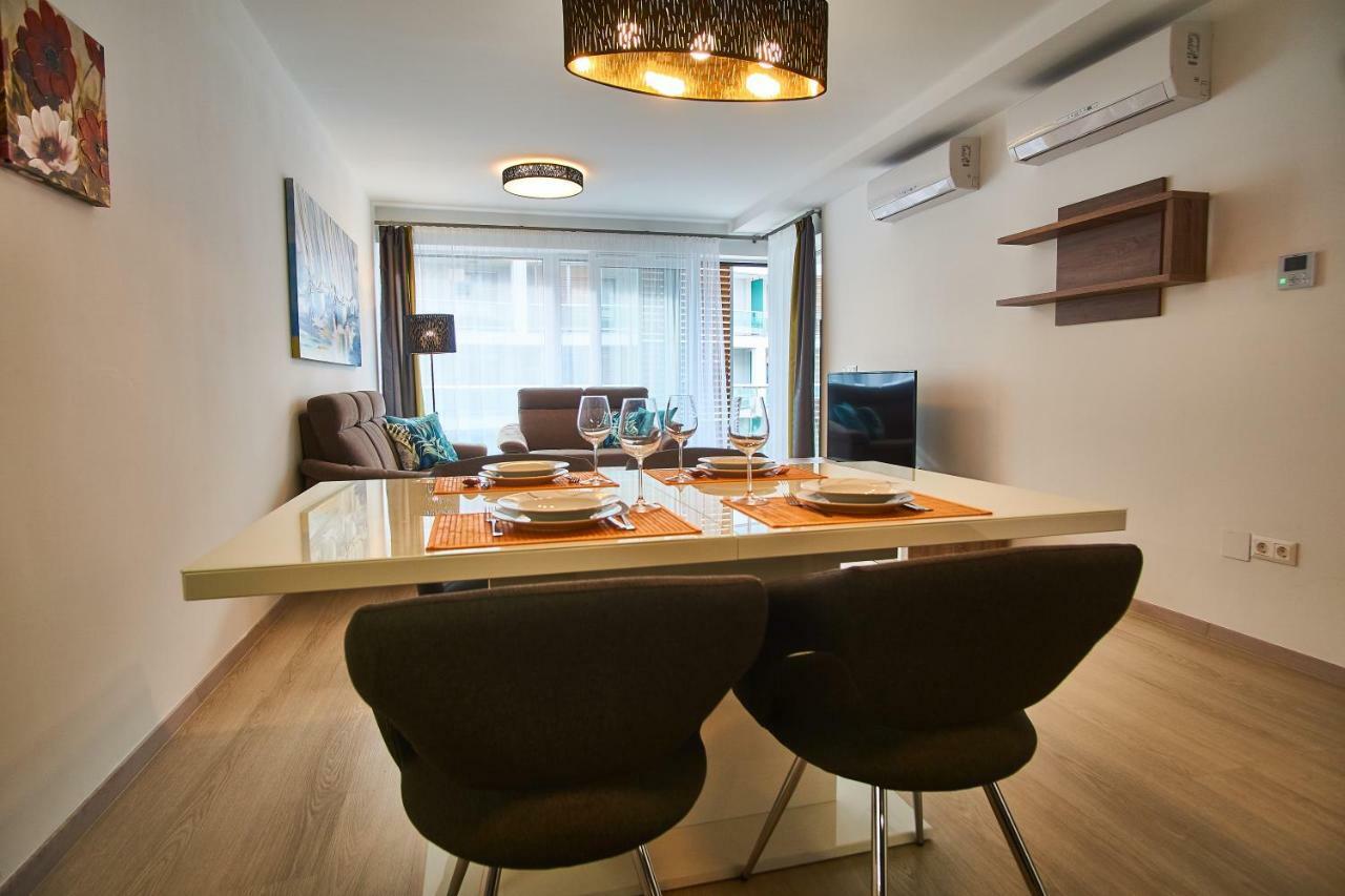 Azur Apartments - Hostaid Siófok Cameră foto