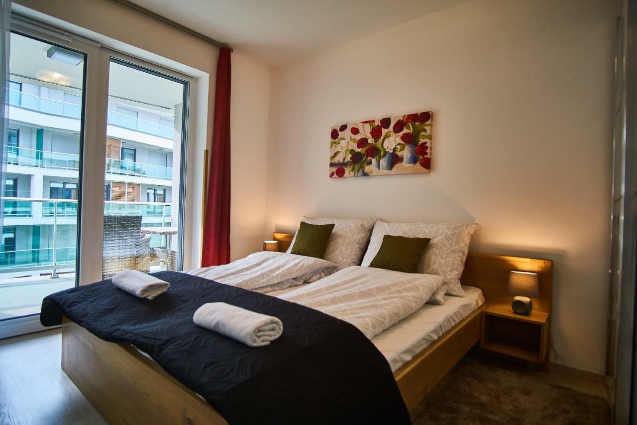 Azur Apartments - Hostaid Siófok Cameră foto