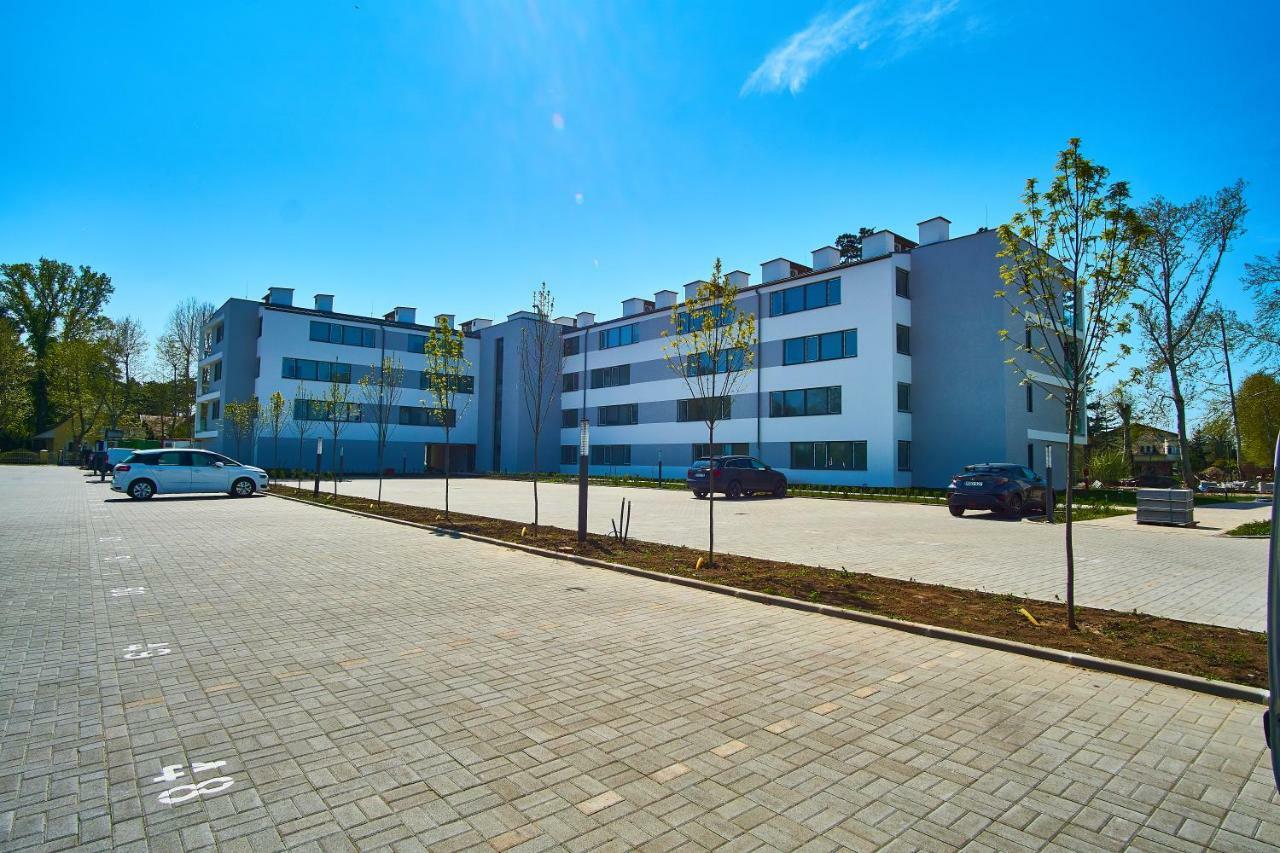 Azur Apartments - Hostaid Siófok Exterior foto